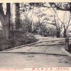 18435