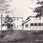 19042